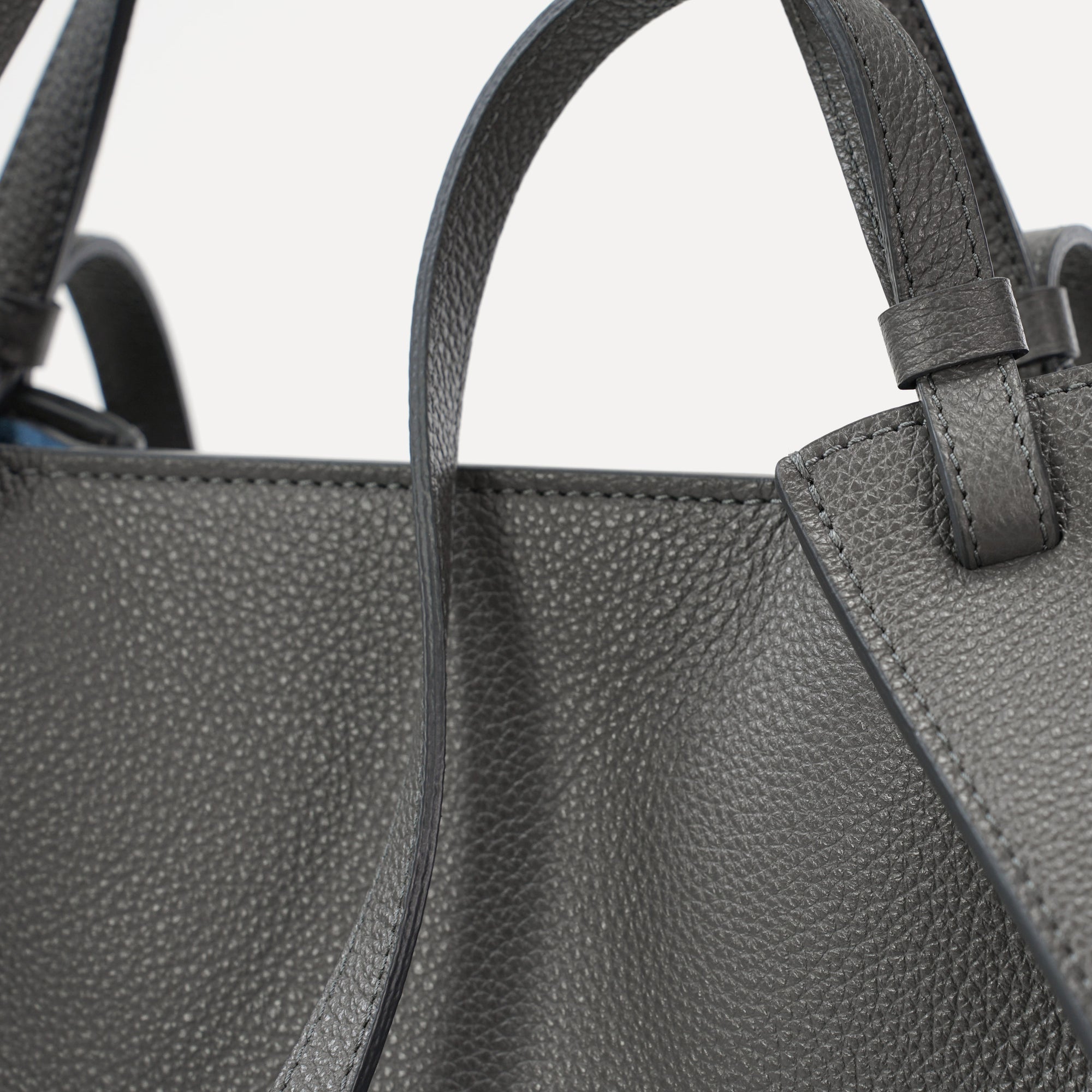 Amarante Bureau Bag, Textured Leather, Smoke Gray