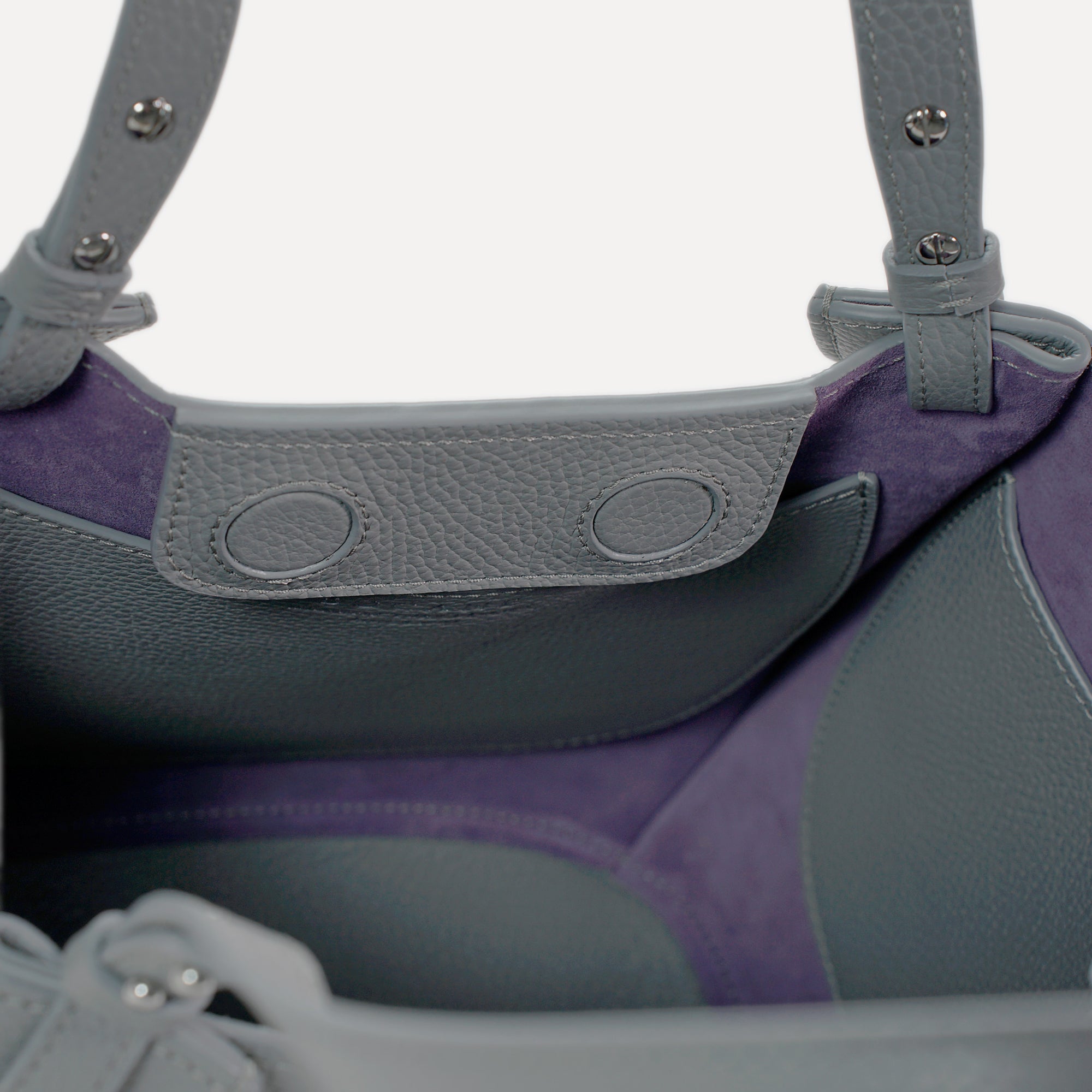 Amarante Bag, Textured Leather, Turbulence Gray